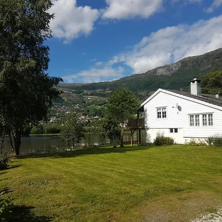 Voss Interlake - *